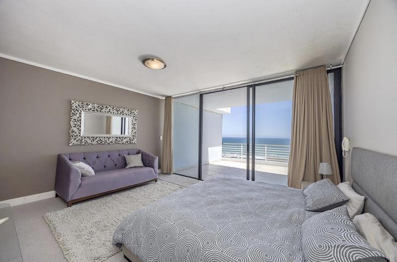 2 Bedroom Property for Sale in Bloubergstrand Western Cape